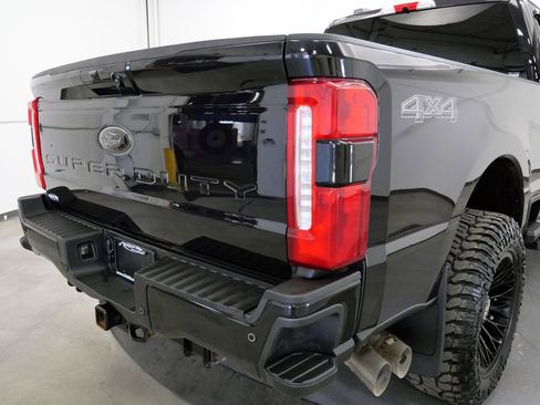 Used 2024 Ford F250 XLT w/ Black Appearance Package AWD/4WD image 37