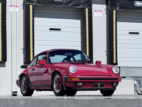 Used 1988 Porsche 911 Carrera RWD image 1