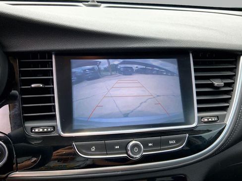 Used 2021 Buick Encore Preferred FWD image 25