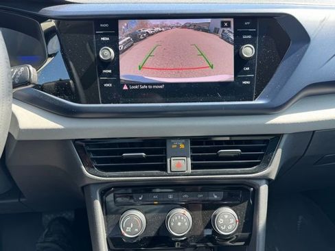 Certified 2023 Volkswagen Taos SE w/ Panoramic Sunroof Package image 35