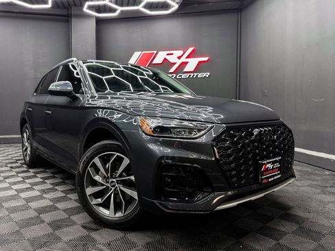 Used 2021 Audi Q5 2.0T Premium w/ Convenience Package AWD/4WD image 1