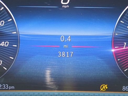 Used 2025 Mercedes-Benz CLA 250 image 32