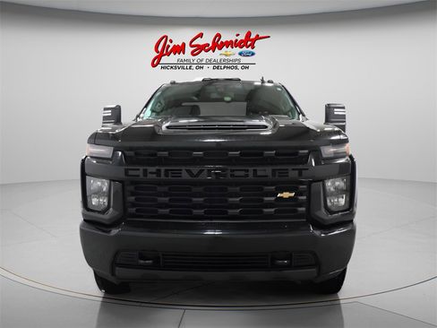 Used 2022 Chevrolet Silverado 2500 Custom image 3