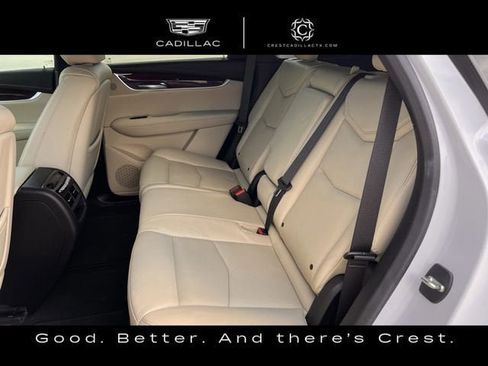 Used 2018 Cadillac XT5 Premium Luxury FWD image 29