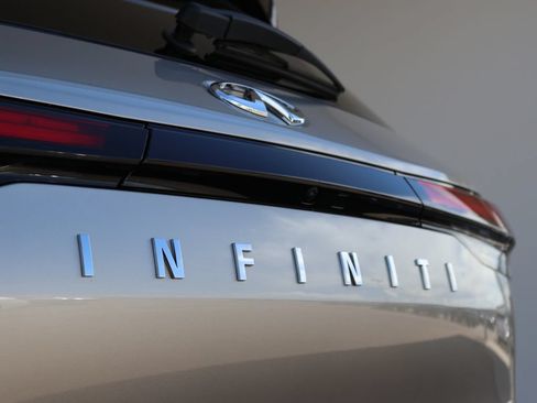 Certified 2023 INFINITI QX60 Luxe AWD/4WD image 36