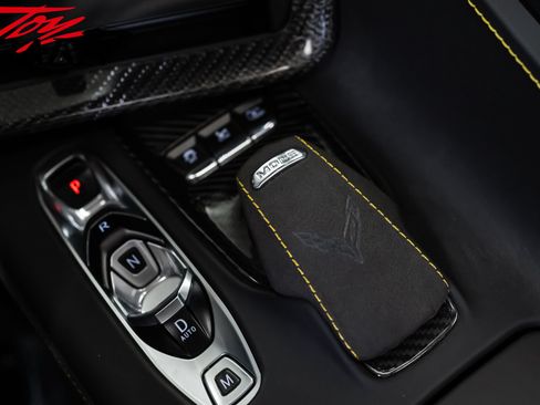 Used 2021 Chevrolet Corvette Stingray Premium Conv w/ Z51 Performance Package RWD image 48