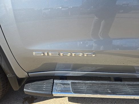 Used 2023 GMC Sierra 1500 SLT w/ SLT Premium Package image 46