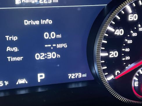 Used 2022 Kia Telluride SX w/ SX Prestige Package image 31