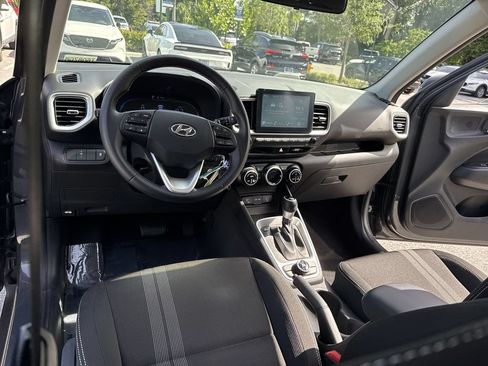 Used 2023 Hyundai Venue SEL w/ Cargo Package FWD image 35