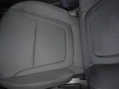 New 2025 Hyundai Tucson SE image 10