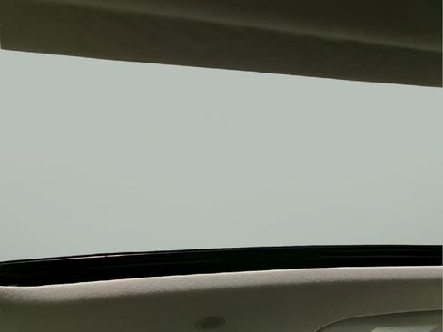 Used 2024 Hyundai Venue SEL image 12