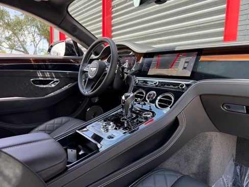 Used 2020 Bentley Continental GT AWD/4WD image 39