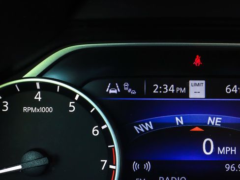 Used 2019 Nissan Murano Platinum w/ Cargo Package image 8