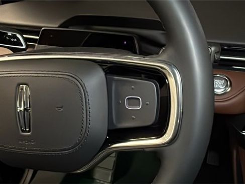 New 2026 Lincoln Nautilus Reserve image 25