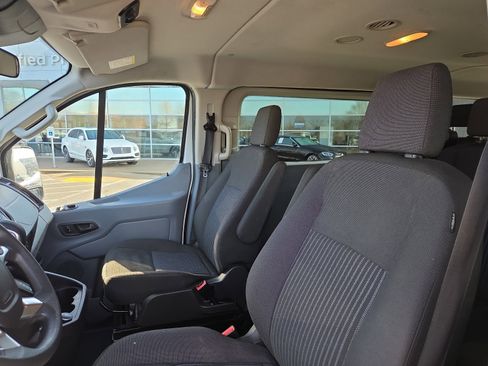 Used 2018 Ford Transit 350 XLT image 12