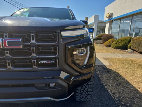 New 2026 GMC Canyon AT4X image 10