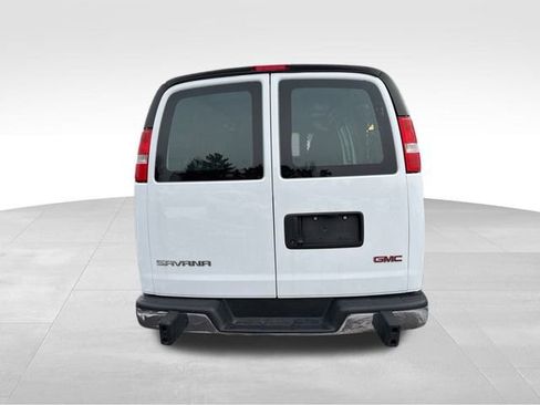 Used 2024 GMC Savana 2500 Work Van w/ Driver Convenience Package image 7