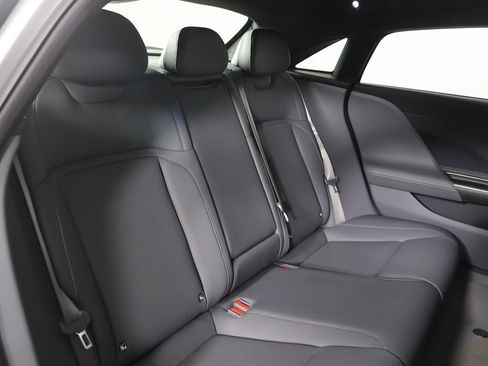 Used 2024 Lucid Air Touring AWD/4WD image 29