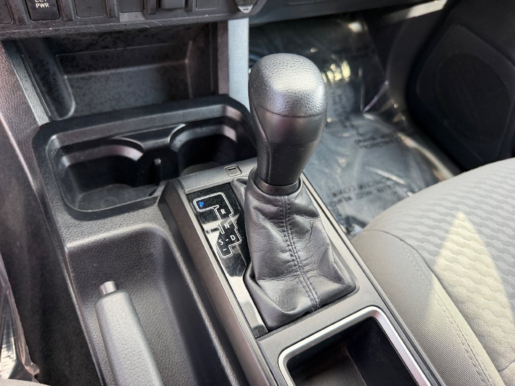 Used 2020 Toyota Tacoma SR w/ SR Convenience Package RWD image 25