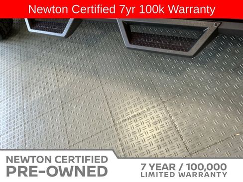 Used 2025 Nissan Frontier PRO-4X AWD/4WD image 39