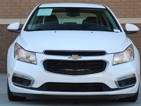 Used 2015 Chevrolet Cruze LT FWD image 6