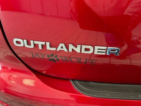 Used 2022 Mitsubishi Outlander SEL image 25