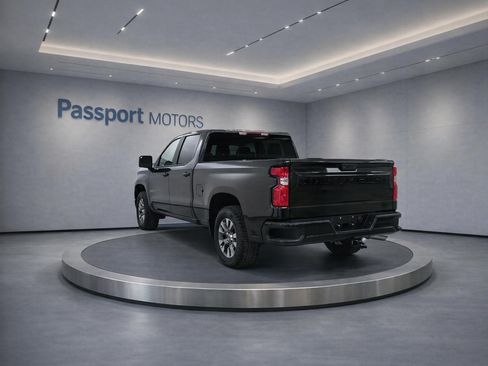 Used 2024 Chevrolet Silverado 2500 Custom w/ Custom Convenience Package AWD/4WD image 6