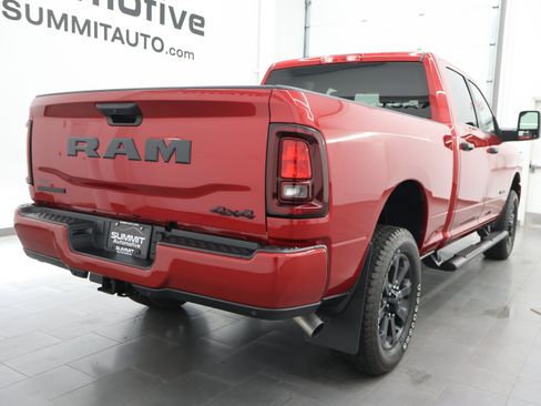 Used 2026 RAM 2500 Big Horn AWD/4WD image 4