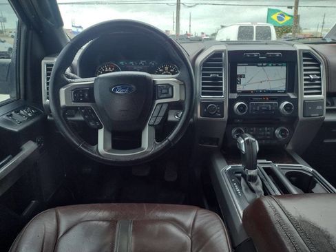 Used 2015 Ford F150 Platinum w/ Equipment Group 701A Luxury image 20