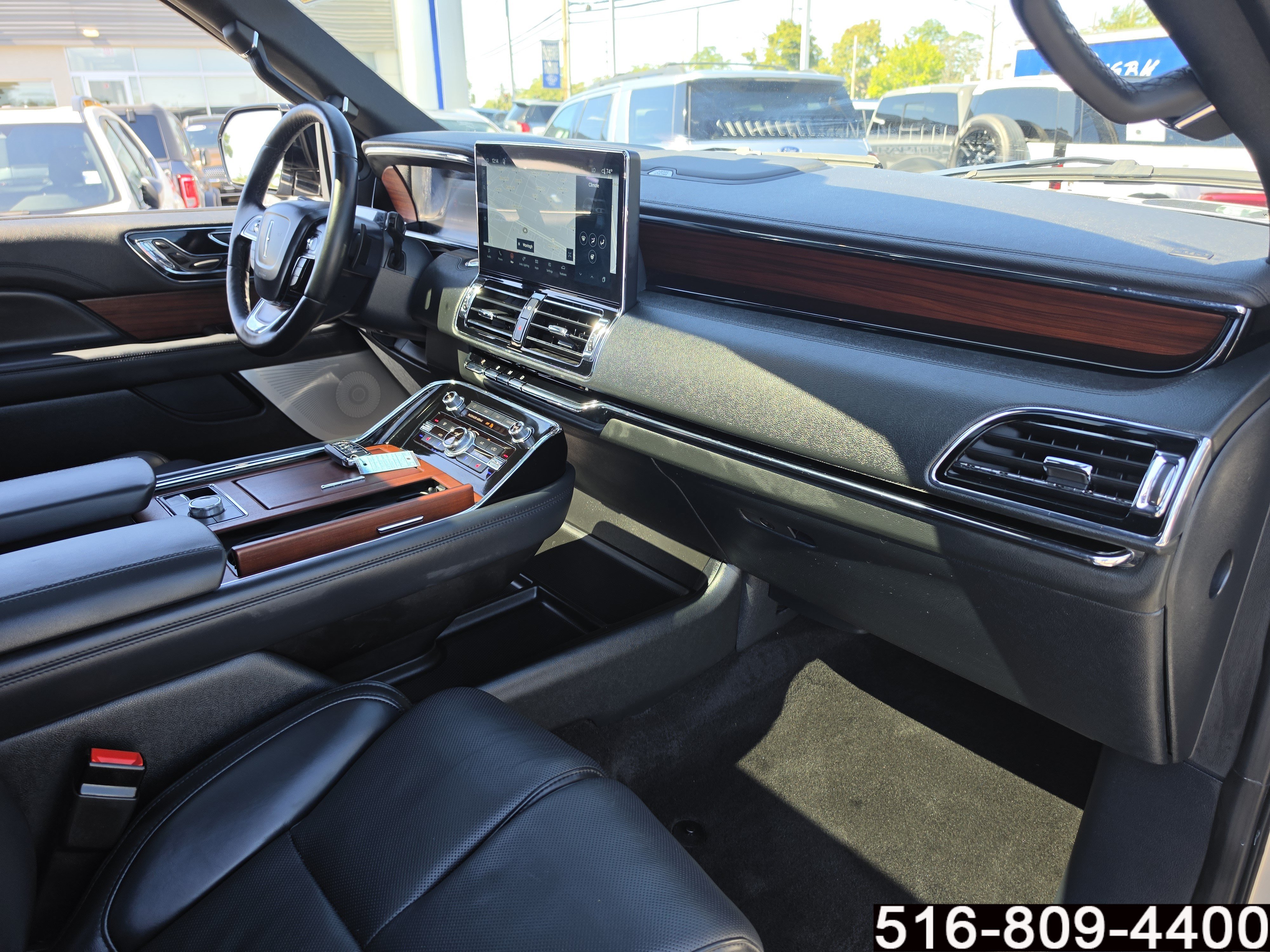 Used 2023 Lincoln Navigator Reserve AWD/4WD image 27
