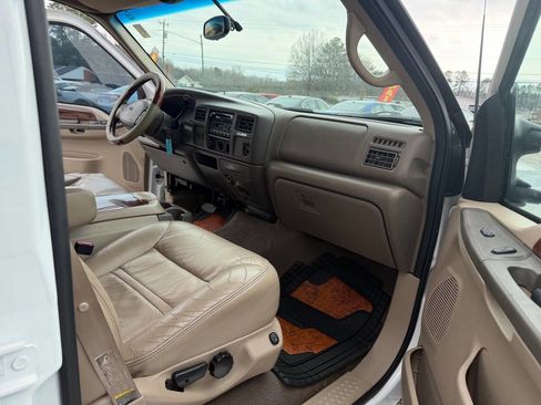 Used 2000 Ford Excursion Limited image 11