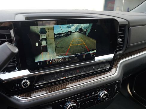 New 2026 GMC Sierra 2500 SLE w/ SLE Value Package; AWD/4WD image 13
