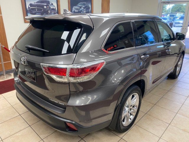 Used 2014 Toyota Highlander Limited AWD/4WD image 2