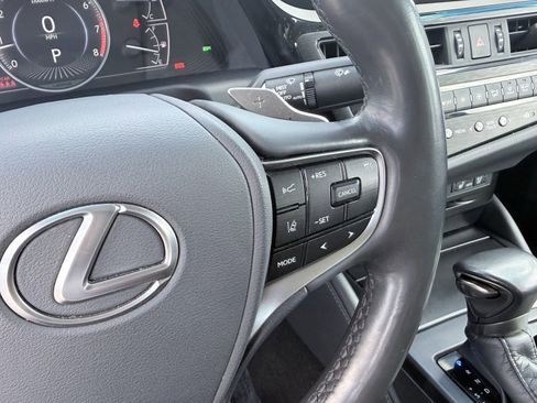 Used 2022 Lexus ES 250 w/ Premium Package image 71