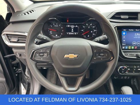 Used 2023 Chevrolet TrailBlazer LT w/ Convenience Package image 11
