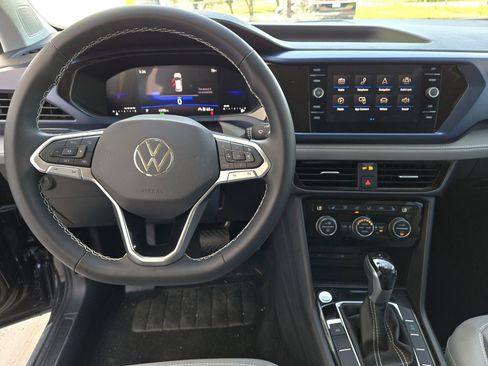 New 2024 Volkswagen Taos SE image 9