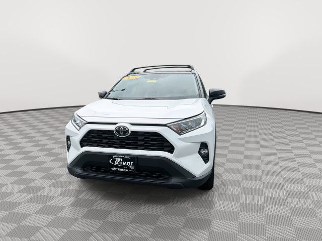 Used 2019 Toyota RAV4 XLE w/ Convenience Package AWD/4WD image 4