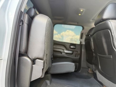 Used 2014 GMC Sierra 1500 SLT w/ All-Terrain Package AWD/4WD image 17