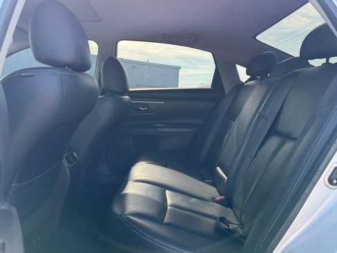 Used 2016 Nissan Altima 2.5 SL w/ 2.5 Technology w/LED Package FWD image 15