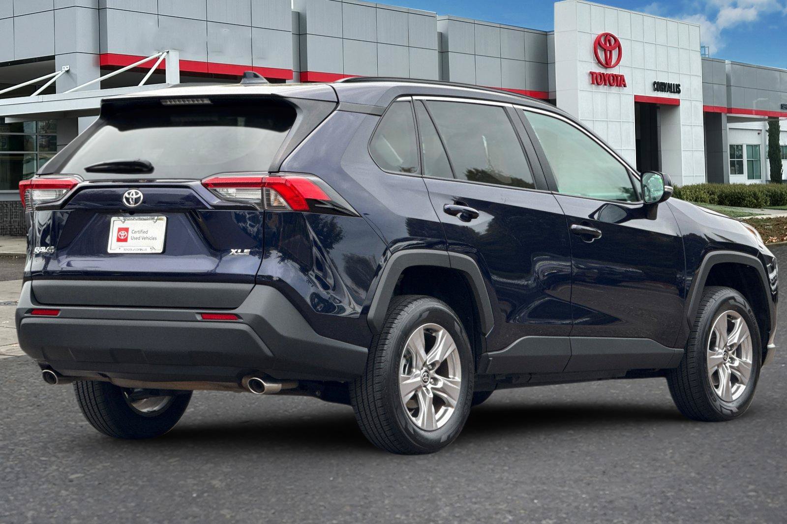 Certified 2024 Toyota RAV4 XLE FWD image 4