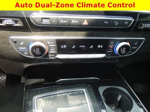 Used 2018 Audi Q7 3.0T Prestige w/ Prestige Package AWD/4WD image 28