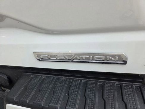 New 2026 GMC Sierra 1500 Elevation w/ X31 Off-Road Package AWD/4WD image 12