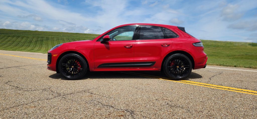 Used 2022 Porsche Macan GTS AWD/4WD image 7
