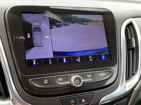 Used 2022 Chevrolet Equinox Premier FWD image 29