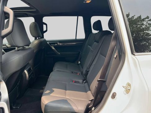 Certified 2023 Lexus GX 460 Premium w/ Premium Package AWD/4WD image 12