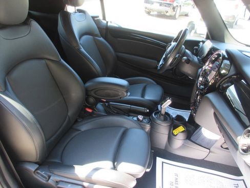 Used 2022 MINI Cooper S FWD image 19