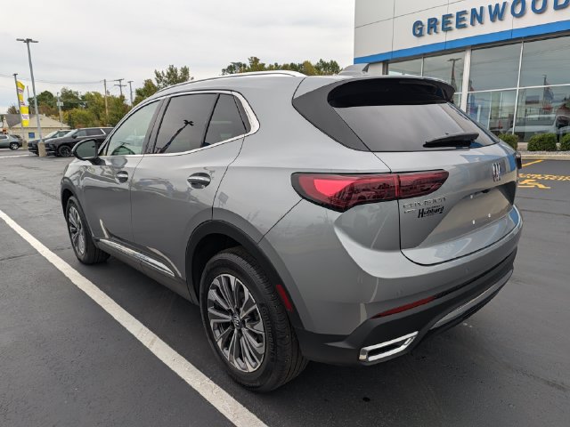 Used 2024 Buick Envision Preferred AWD/4WD image 3