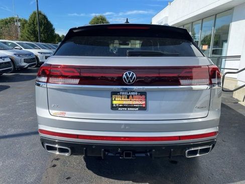 New 2026 Volkswagen Atlas Cross Sport SEL Premium R-Line AWD/4WD image 10