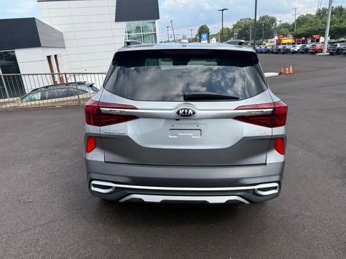 Used 2021 Kia Seltos EX AWD/4WD image 7