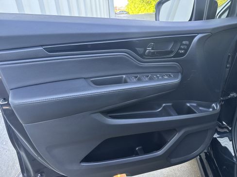 Used 2022 Honda Odyssey Touring image 8